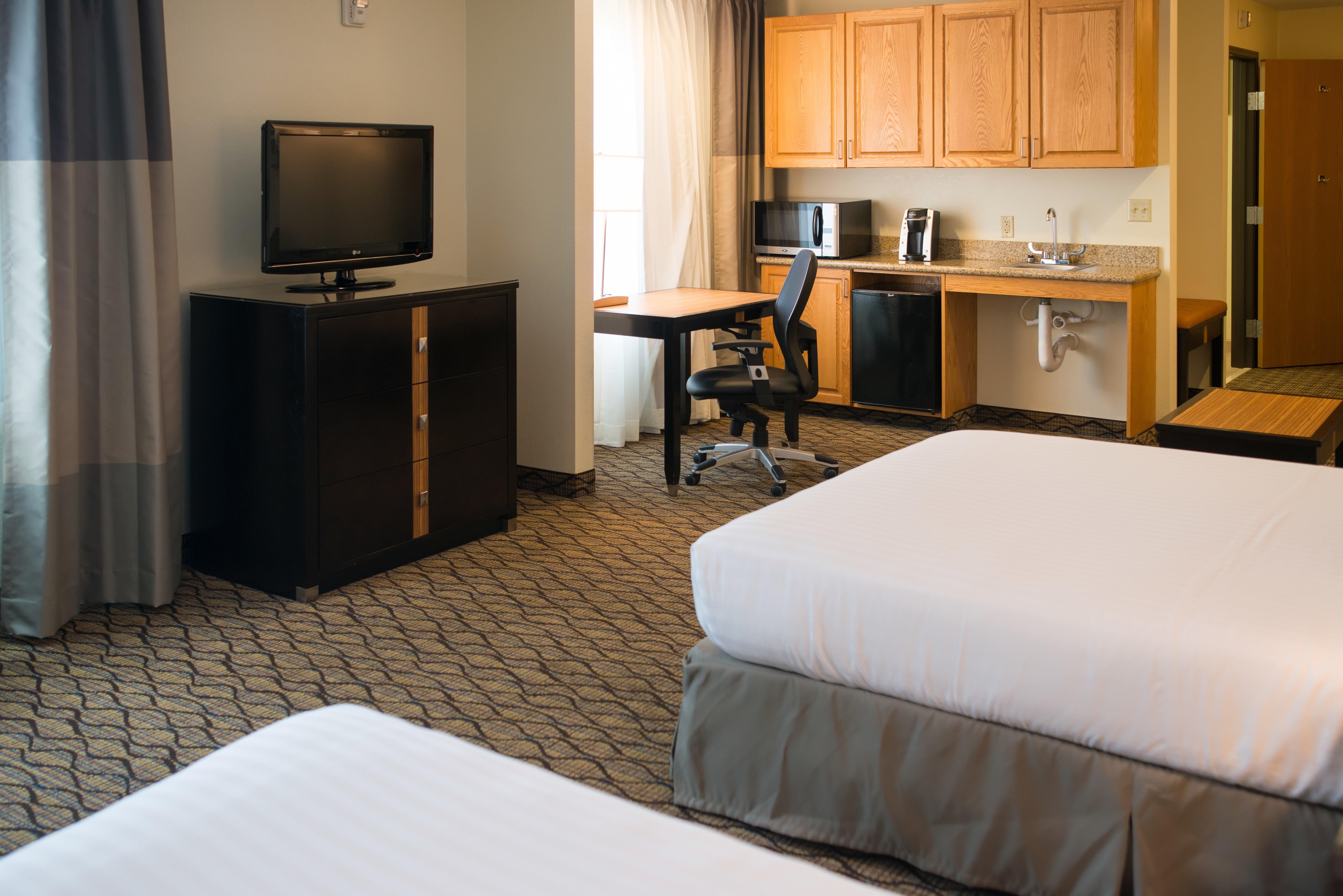 Express & By Ihg Hotel Chanhassen