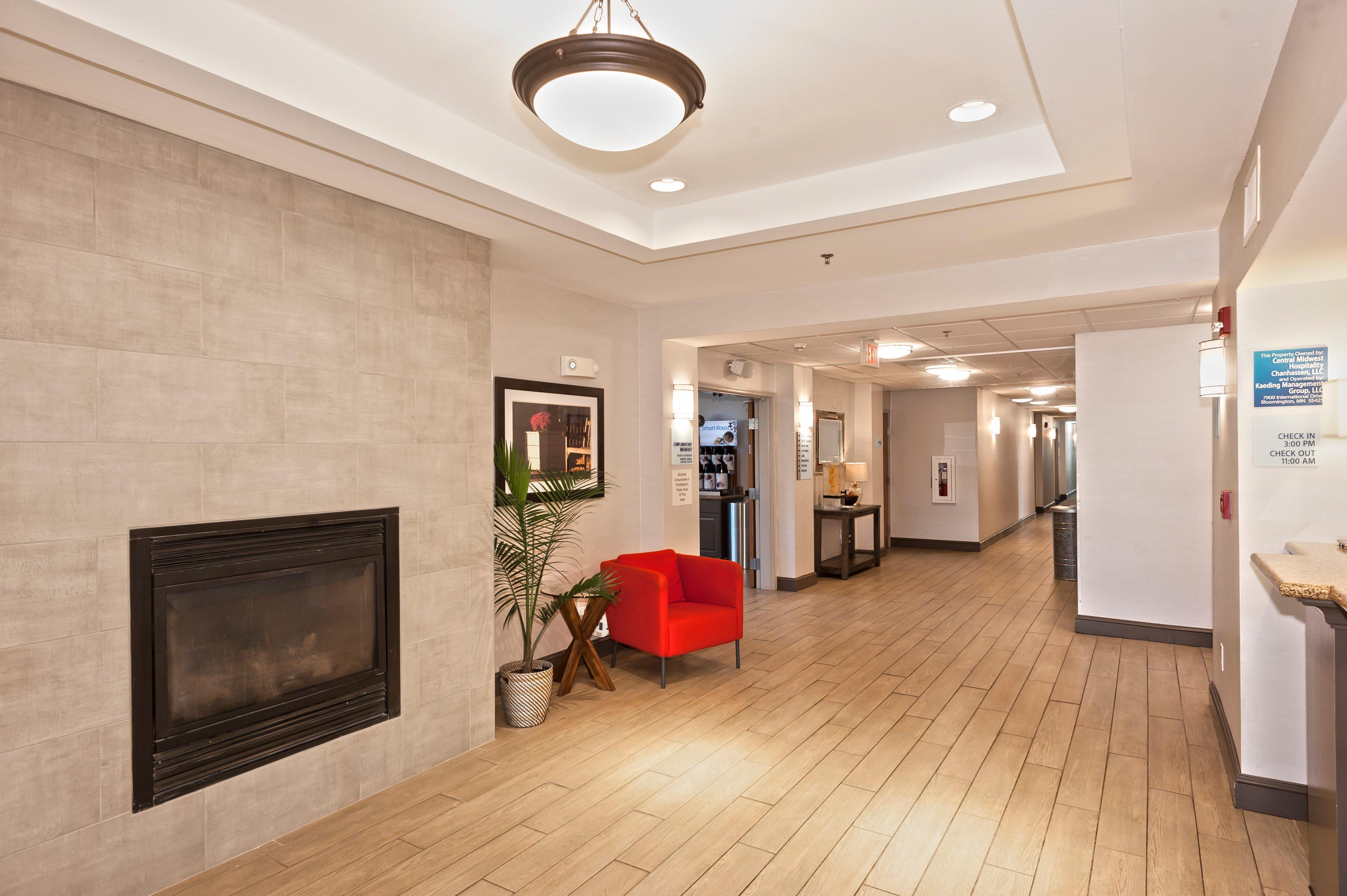 Hotel Express & By Ihg 2*