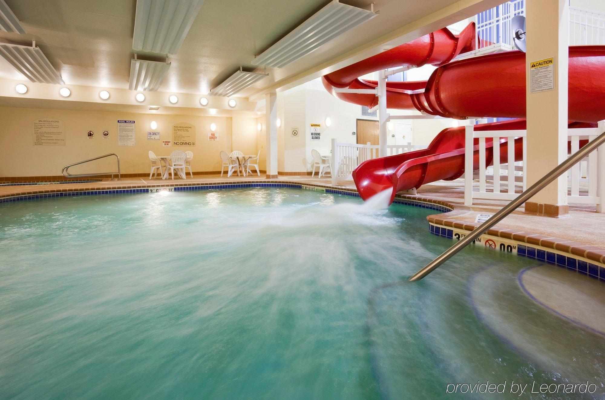 Express & By Ihg Chanhassen