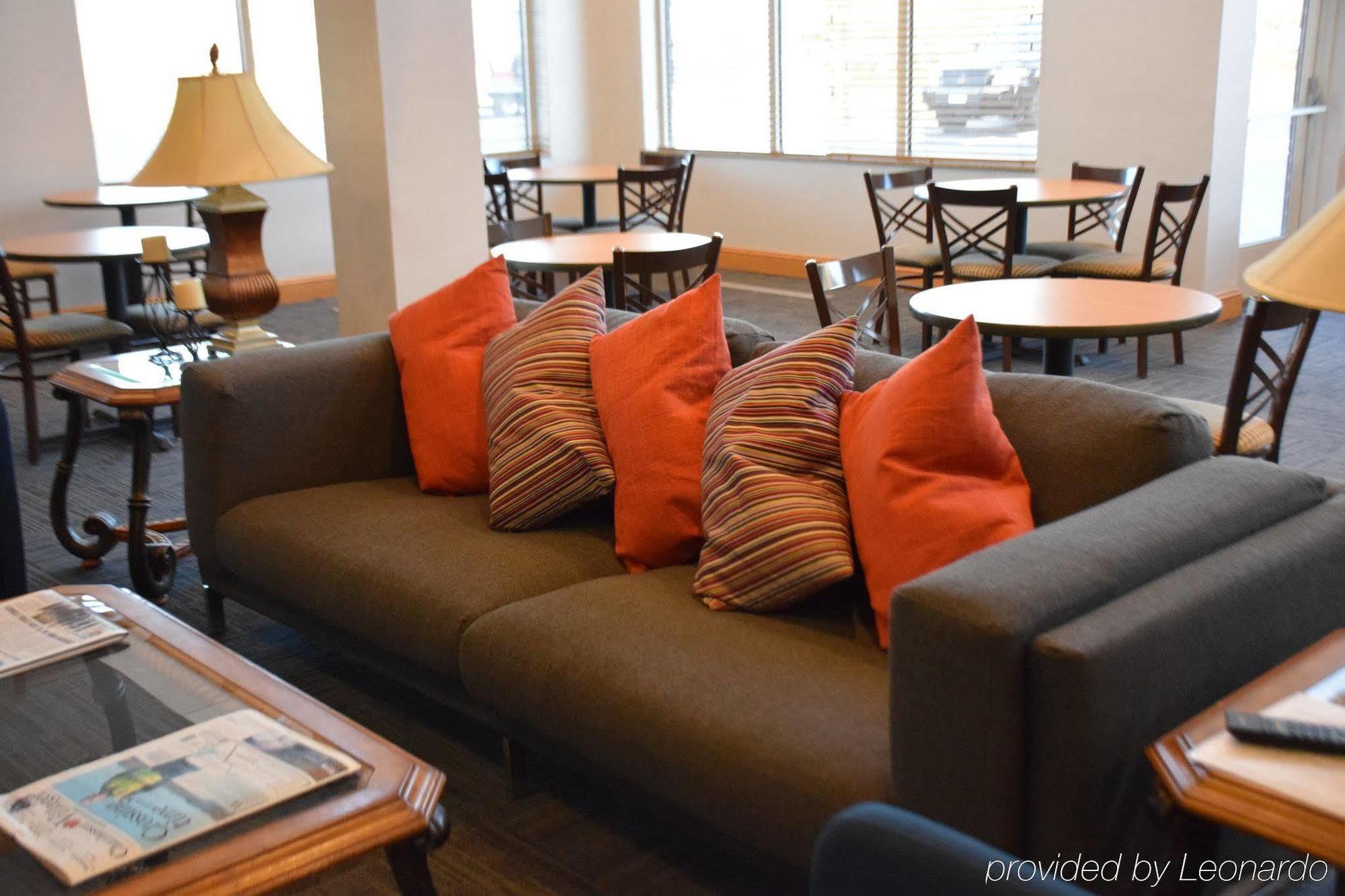 Hotel Express & By Ihg 2*